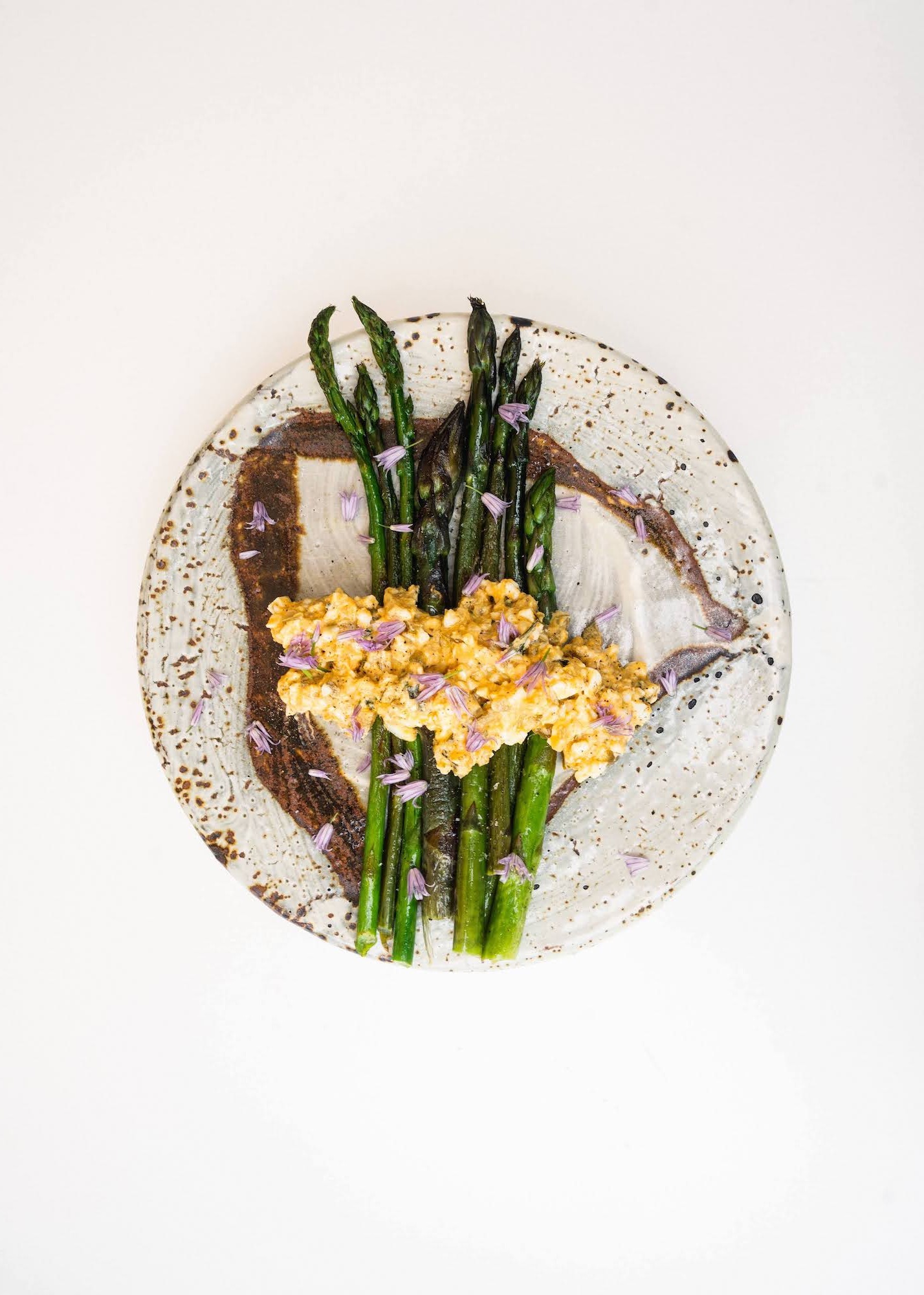 Asparagus with Sauce Gribiche 